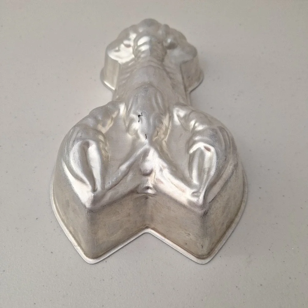 Vintage Silver Lobster Wall Hanging Jello Cake Mold MCM Gold Girls